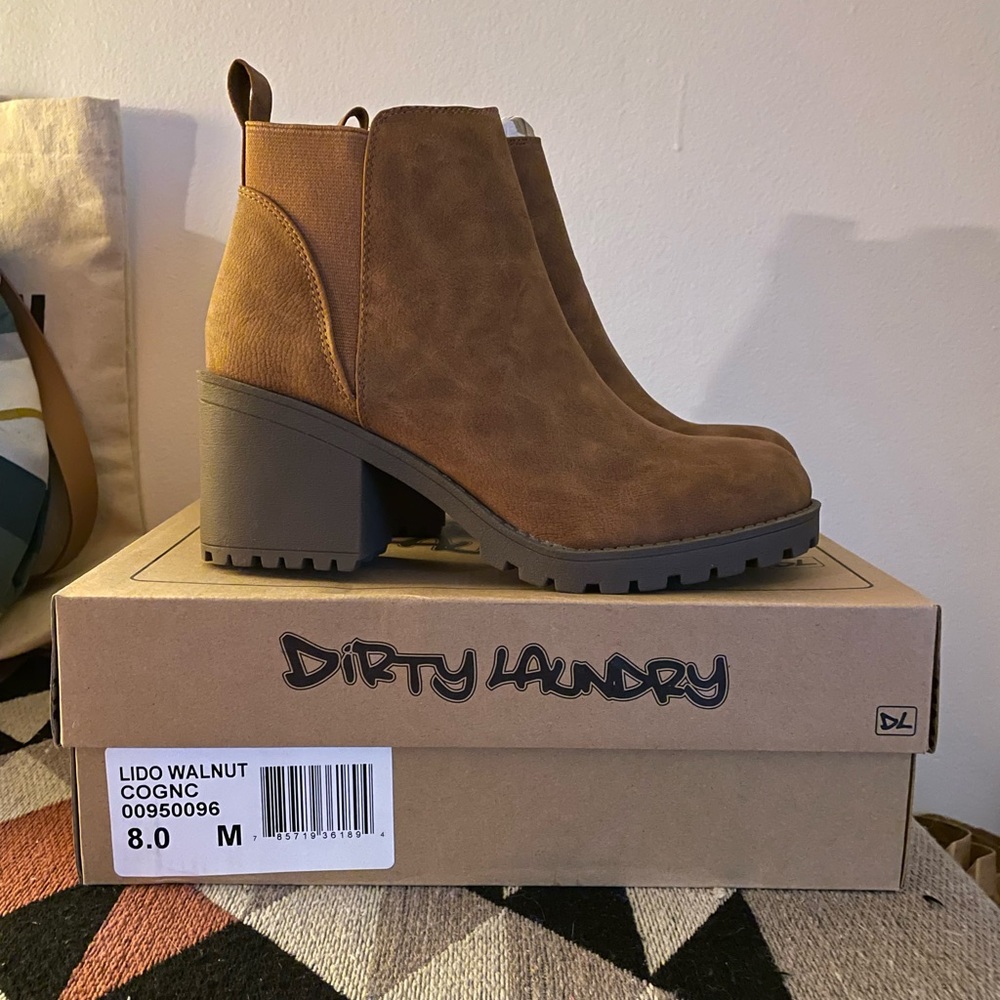 Dirty Laundry lido walnut boots